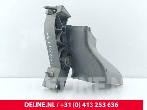 Mercedes Vito Front bumper bracket, right O292569 photo 2