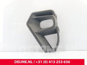 Gebruikte Afdekplaat mistlamp links Nissan Townstar 44 kWh Prijs € 72,60 Inclusief btw aangeboden door van Deijne Onderdelen Uden B.V.