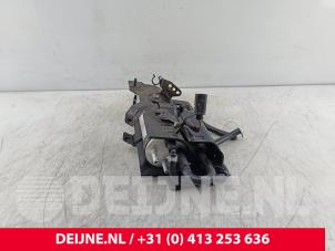 Volkswagen Transporter Brandstoffilter O292618 foto 2