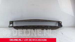 Tesla Model S Luchtgeleider O292620 foto 2