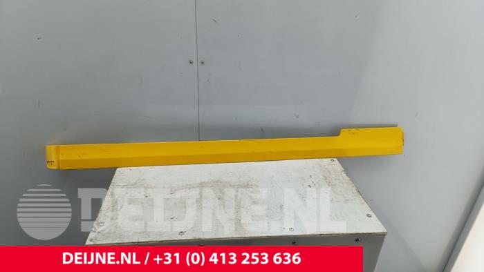 Mercedes eVito Sliding door trim, right O292663