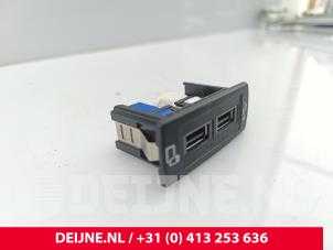 Mercedes Vito USB module O292689 foto 2