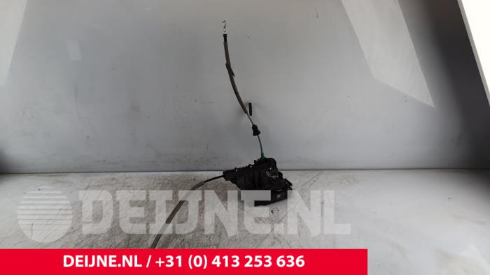 Mercedes eVito Türschlossmechanik 2-türig links O292716