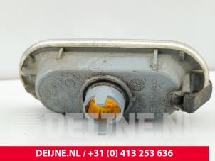 Volkswagen Amarok Indicator lens, front left O292746 photo 2