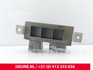 Nissan NV400 Voorgloei Relais O292784 foto 2