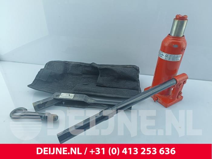 Hyundai H350 Krikset O292808