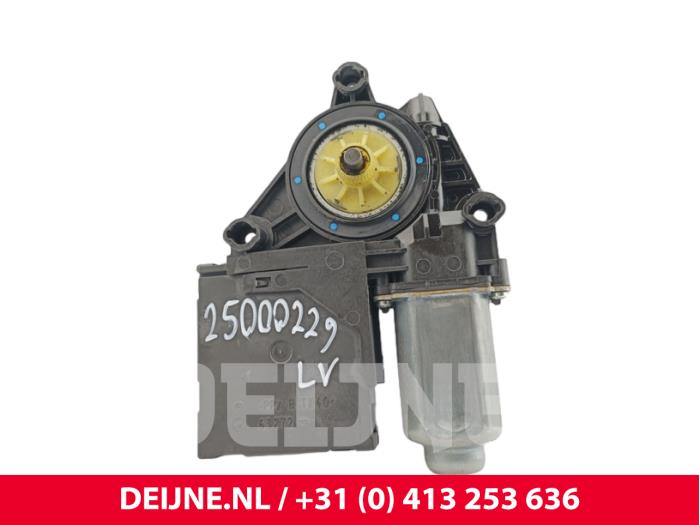 Volkswagen Caddy Door window motor O292816