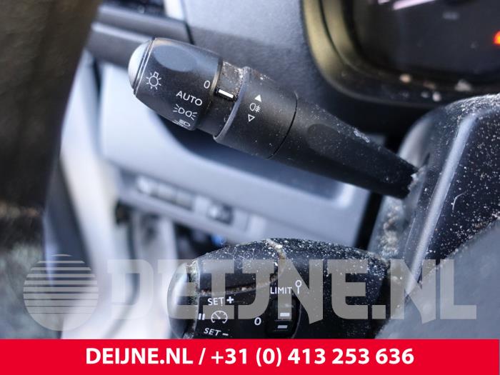 Opel Vivaro Kombischalter Lenksäule O292842