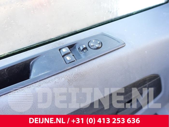 Opel Vivaro Elektrisches Fenster Schalter O292846