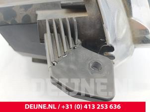 Opel Vivaro Koplamp links O292854 foto 3