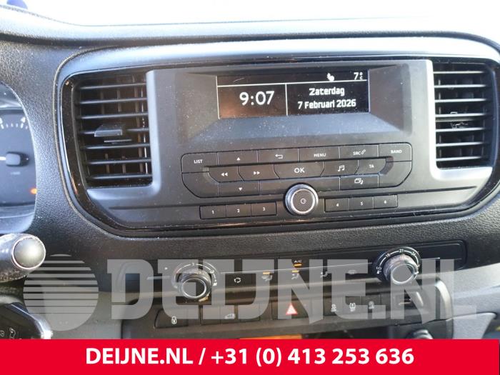 Opel Vivaro Radio O292860