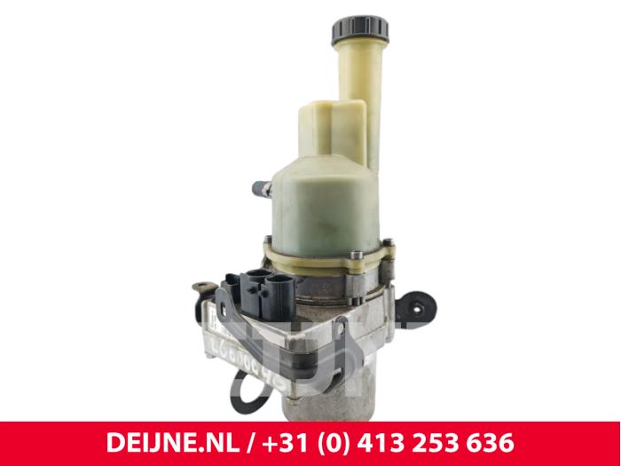 Gebruikte Pomp Servo Opel Vivaro 1.5 CDTI 120 Prijs € 484,00 Inclusief btw aangeboden door van Deijne Onderdelen Uden B.V.