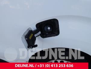 Opel Vivaro Tankklappe O292876 foto 2