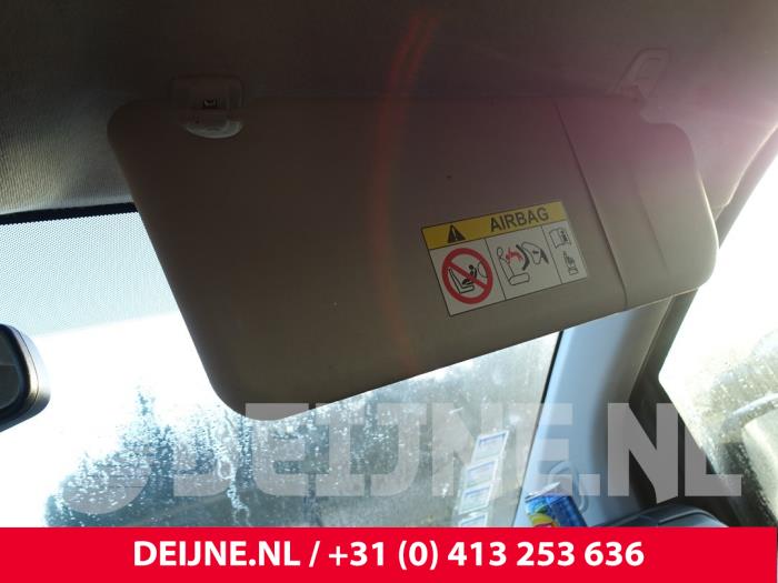 Opel Vivaro Sun visor O292881