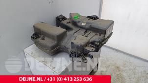 Opel Vivaro Adblue tank O293049 foto 2