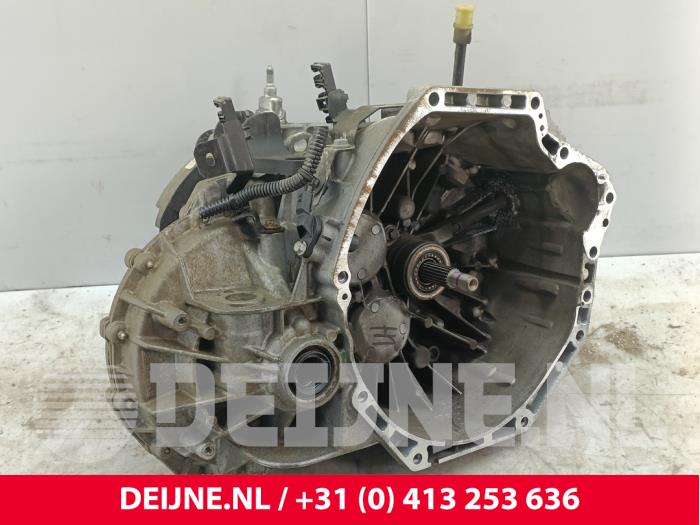 Opel Vivaro Getriebe O293135