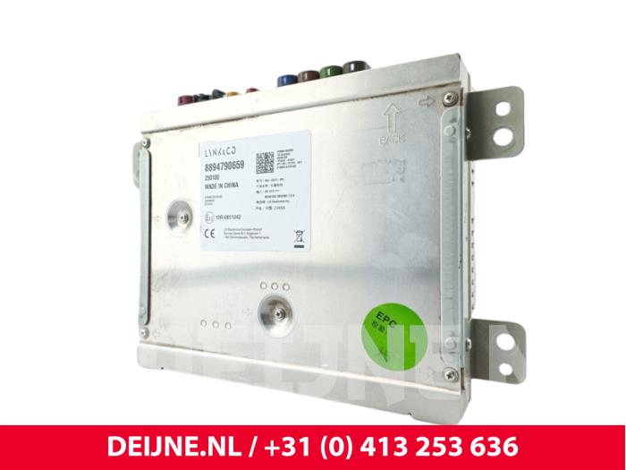Lynk & Co 01 Regeleinheit Multi Media O293144