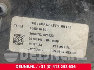 Tesla Model S Nebelscheinwerfer rechts vorne O293221 foto 3