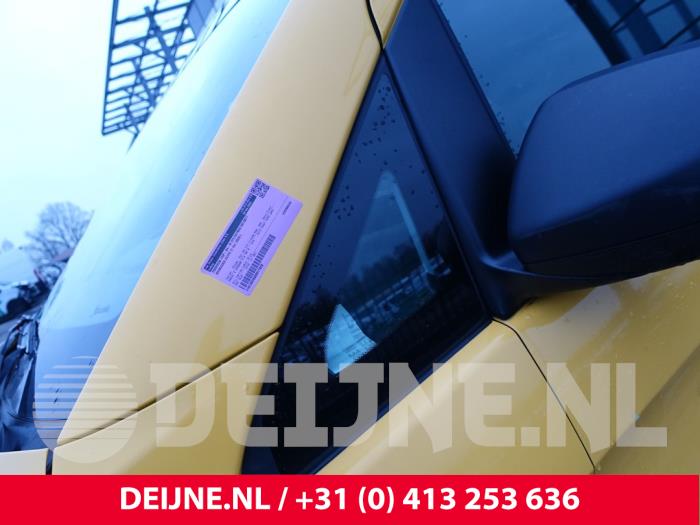 Mercedes eVito Dreieckfenster links vorne O293256