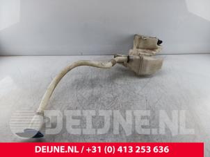 Volkswagen Transporter Scheibensprühertank vorne O293388 foto 2