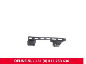 Volkswagen Caddy Front bumper bracket, left O9990003139 photo 4