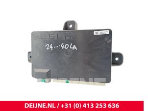 Gebruikte Module Centrale Deurvergrendeling Tesla Model X P90D Prijs € 78,65 Inclusief btw aangeboden door van Deijne Onderdelen Uden B.V.