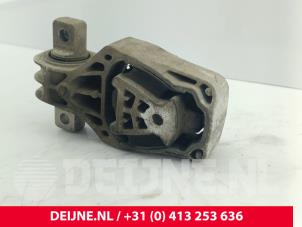 Mercedes Sprinter Gearbox mount O293592 photo 3