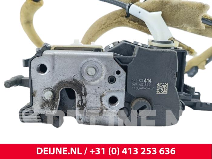 Peugeot Partner Schiebetür Schließmechanik rechts O293681