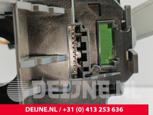 Volvo V40 Steering column stalk O293701 photo 3