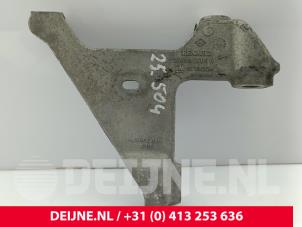 Renault Trafic Gearbox mount O293775 photo 3