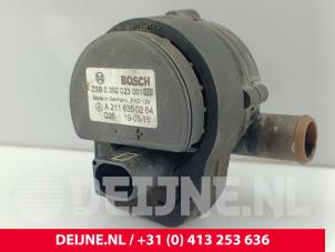 Mercedes Sprinter Additional water pump O293779 photo 3