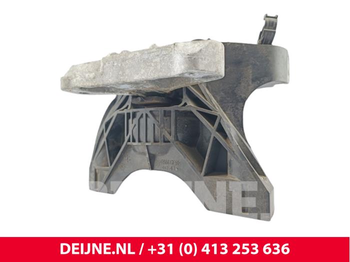 Gebruikte Motorrubber Peugeot Partner (EA//EF/EN/EU) 1.5 BlueHDi 100 Prijs € 18,15 Inclusief btw aangeboden door van Deijne Onderdelen Uden B.V.