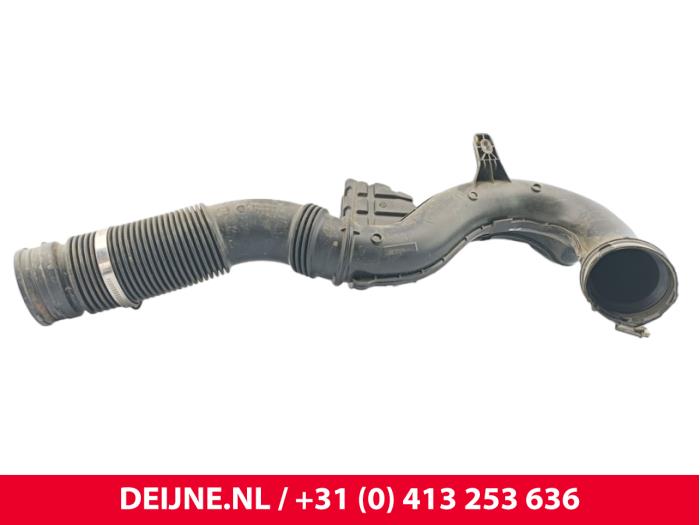 Nissan NV300 Air intake hose O293831