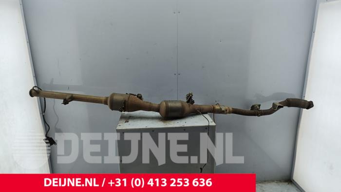 Gebruikte Katalysator Opel Vivaro 1.6 CDTI 95 Euro 6 Prijs € 574,75 Inclusief btw aangeboden door van Deijne Onderdelen Uden B.V.