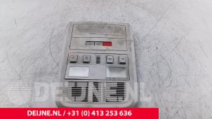 Volkswagen Transporter Innenbeleuchtung vorne O293911 foto 2