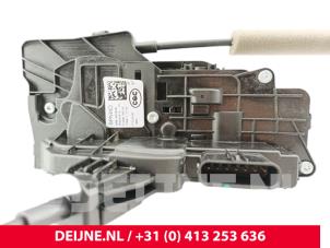 Volvo EX30 Front door lock mechanism 4-door, right O293925 photo 3