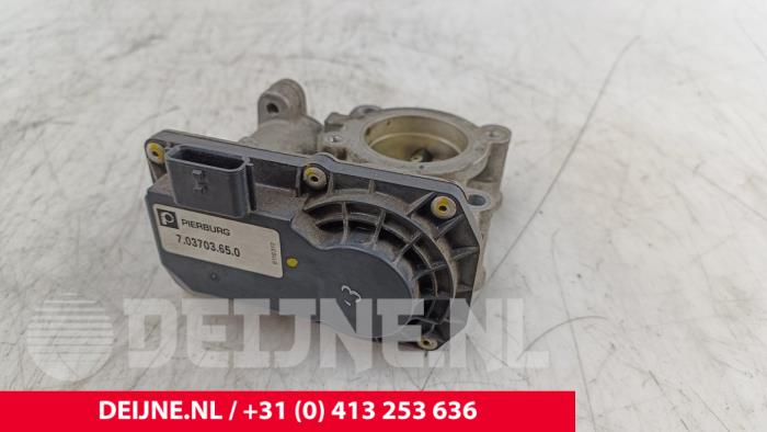 Gebruikte Gasklephuis Dacia Dokker Express (8S) 1.2 TCE 16V Prijs € 30,25 Inclusief btw aangeboden door van Deijne Onderdelen Uden B.V.