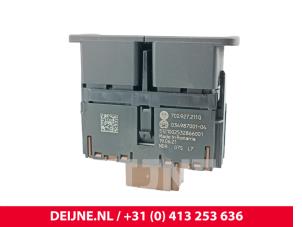 MAN TGE Central locking switch O293966 photo 2