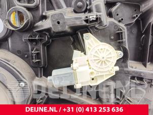 Mercedes Vito Fenstermechanik 2-türig rechts vorne O293978 foto 4