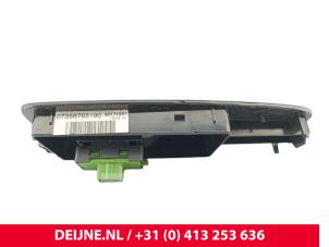 Citroen Jumper Electric window switch O294091 photo 3