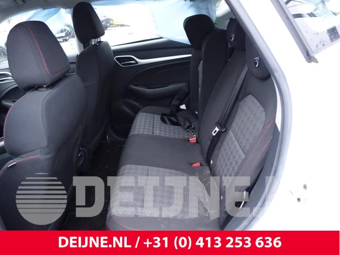 MG ZS Rückbank O294249