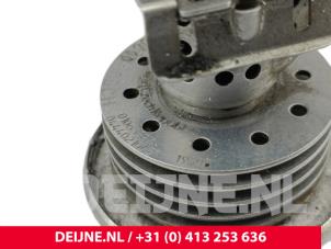 Renault Trafic Adblue injector O294300 foto 3