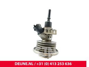Renault Trafic Adblue injector O294300 foto 2