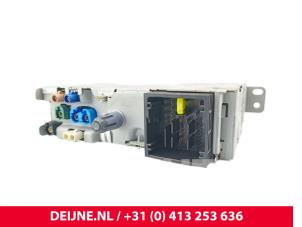 Opel Vivaro Regelunit Multi Media O294304 foto 2