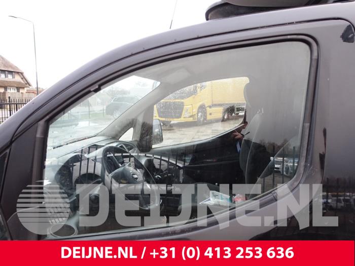 Nissan NV200 Türscheibe 2-türig links O294349
