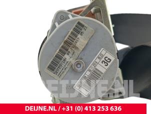 Toyota Pro-Ace Veiligheidsgordel links-achter O294422 foto 3