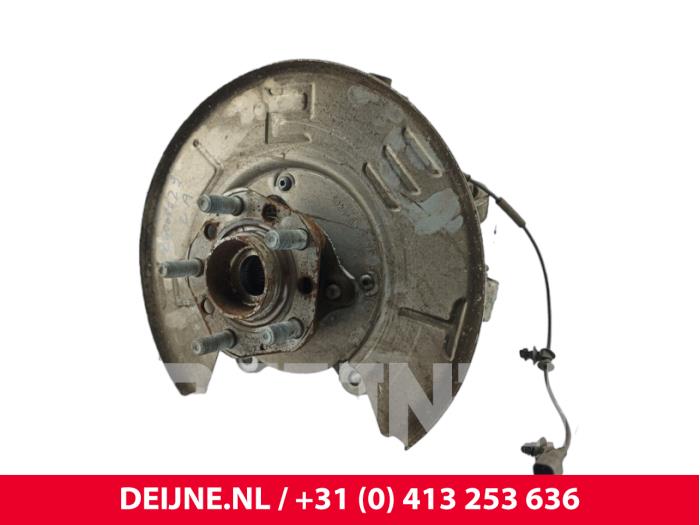 Tesla Model Y Fusee links-achter O294460