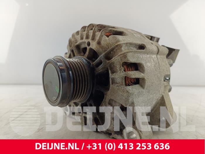 Gebruikte Dynamo Volvo V40 (MV) 1.6 D2 Prijs op aanvraag aangeboden door van Deijne Onderdelen Uden B.V.