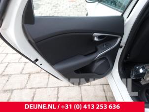 Volvo V40 Tür 4-türig links hinten O294542 foto 2
