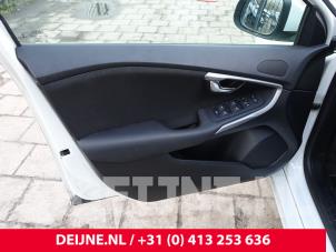 Volvo V40 Portier 4Deurs links-voor O294543 foto 2